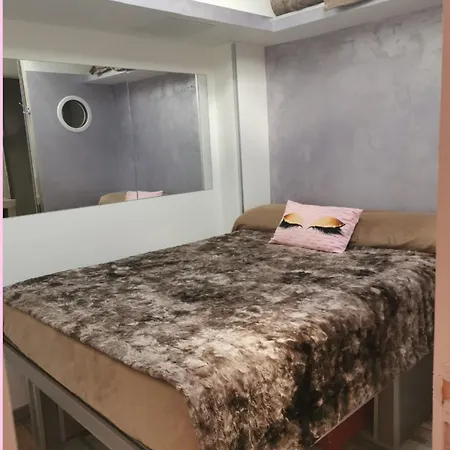 D'hotes Naturiste, Village Naturiste Cap D'agde, Draps, Serviette, Cafe, Menage Inclus En Fin De Sejour Nocleg ze śniadaniem *