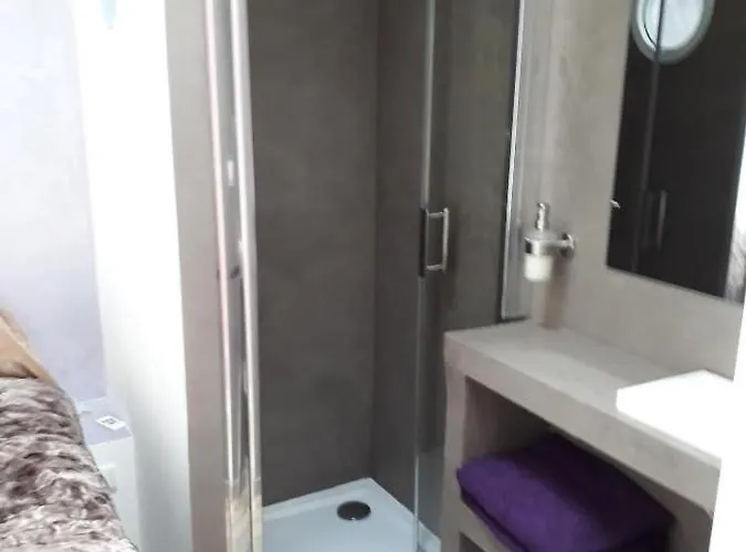 D'hotes Naturiste, Village Naturiste Cap D'agde, Draps, Serviette, Cafe, Menage Inclus En Fin De Sejour B&B