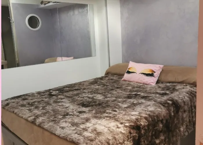 D'hotes Naturiste, Village Naturiste Cap D'agde, Draps, Serviette, Cafe, Menage Inclus En Fin De Sejour B&B *